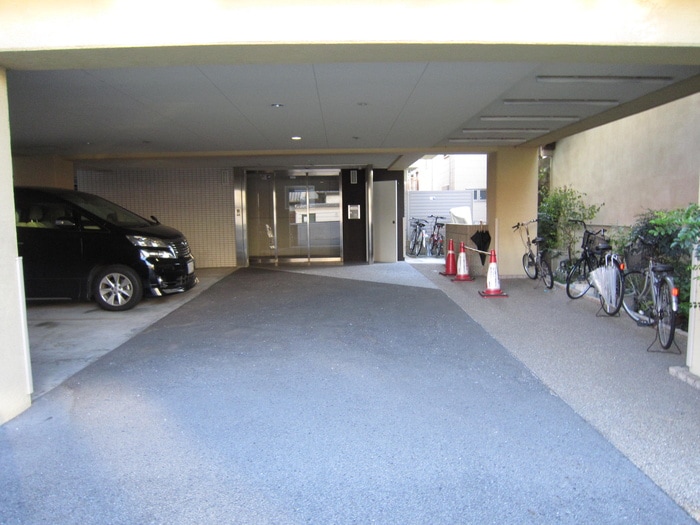 駐車場 ヴィラ－レ吉川