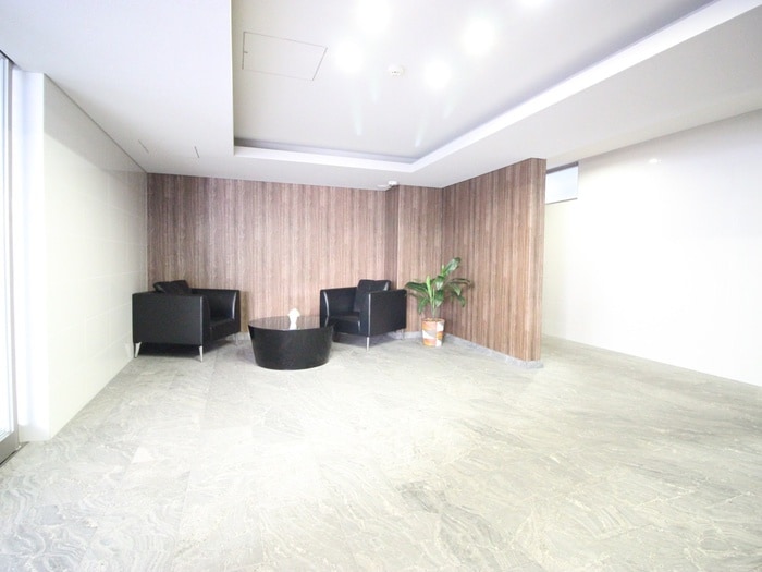 エントランス部分 ｱｽｳﾞｪﾙ阿波座 BLUE EARTH(410)