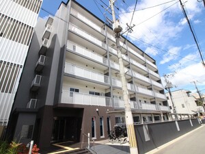 Ｃｅｎｔ－Ｌｉｖｉｅ Ｎｉｊｏ