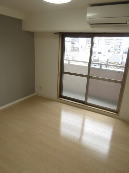 居室 ルミエール弁天