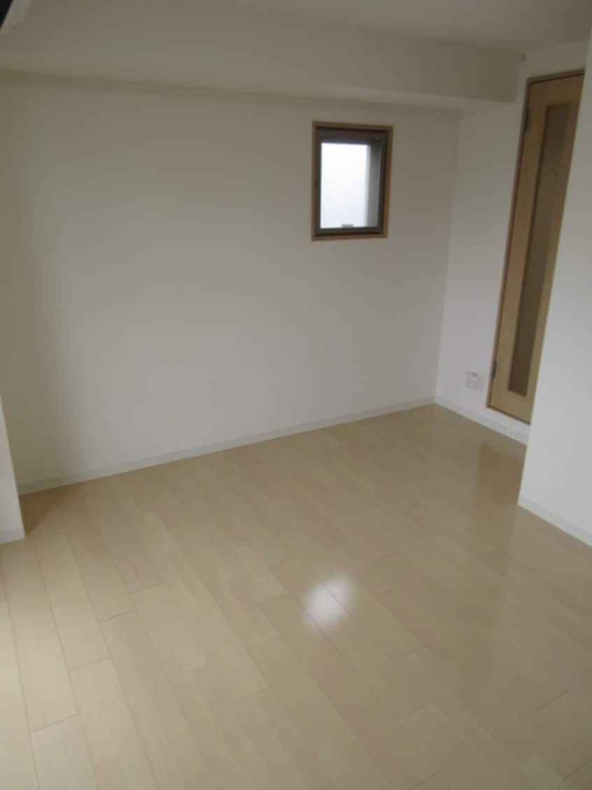 居室 ルミエール弁天