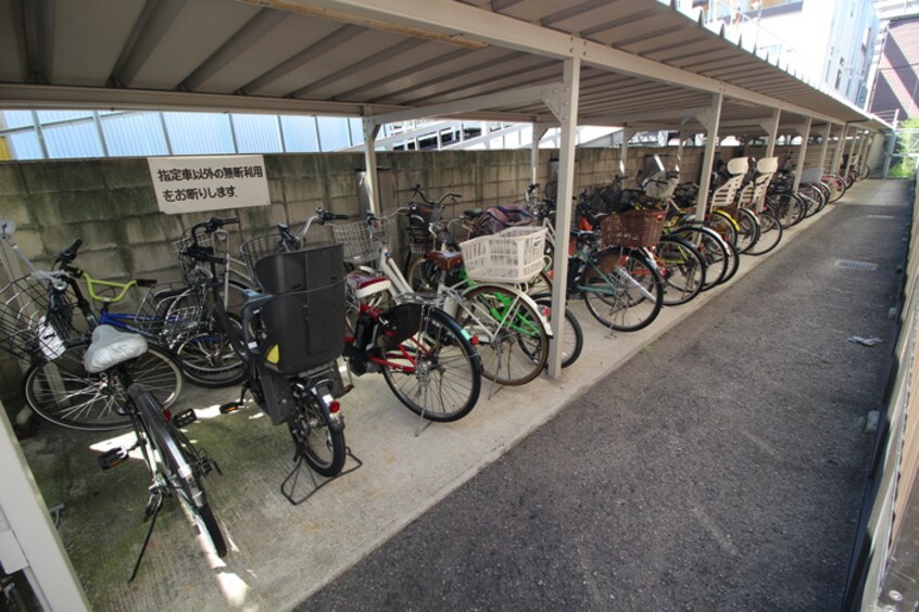 駐輪場 テクノコーポラス西田辺