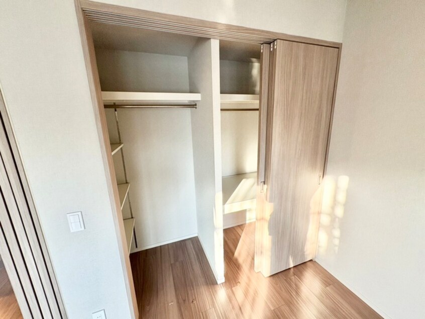 収納 デュオヒルズ京都桂川（１０８）