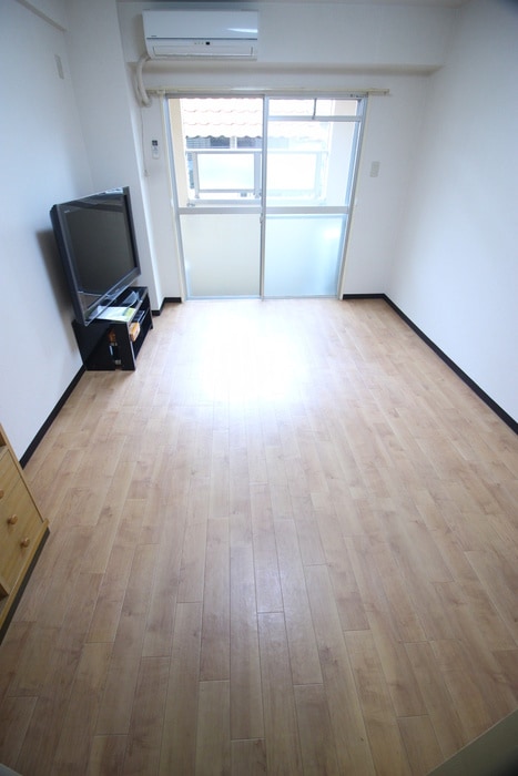 居室 リサ上新庄