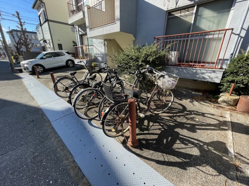 駐輪場 上本マンションＡ