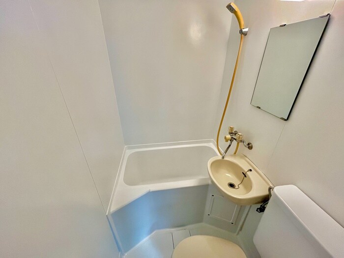 バス／シャワールーム等 リバ－サイド東梅田