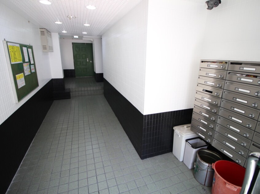 エントランス部分 グランソシエ塚本Ⅱ