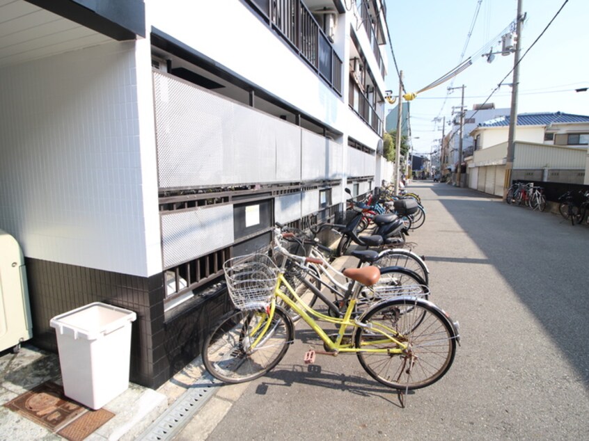 駐輪場 グランソシエ塚本Ⅱ