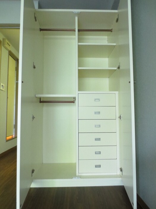 収納 カルテットＫＯＢＯＲＩ　Ｂ棟