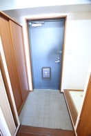 玄関 マエナカハイツ参番館