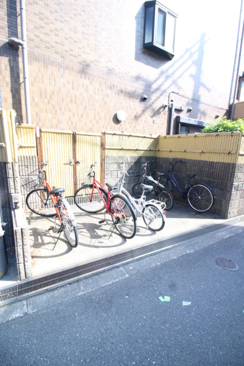 駐輪場 マエナカハイツ参番館