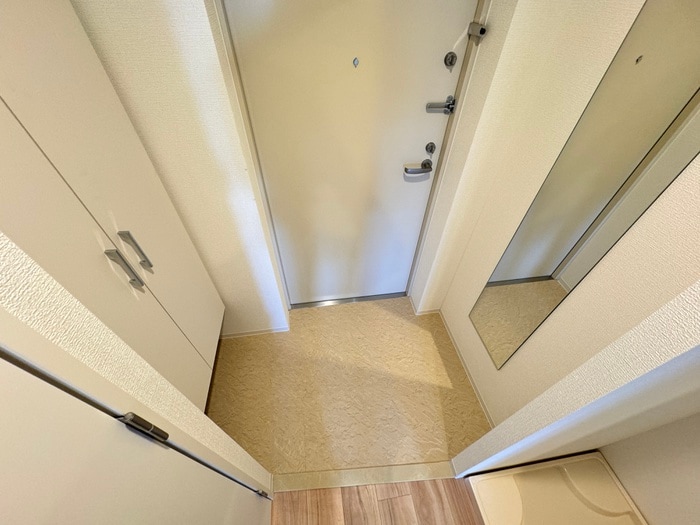 玄関 セレニテ神戸ミラクシュッド