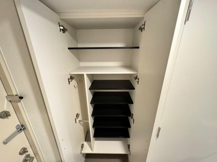 靴箱 セレニテ神戸ミラクシュッド