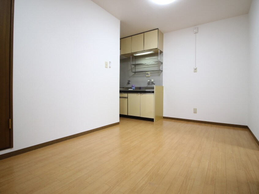 居室 メゾン別府