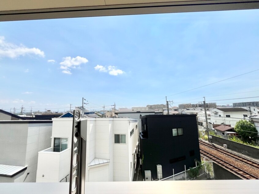 室内からの展望 源ハイツ