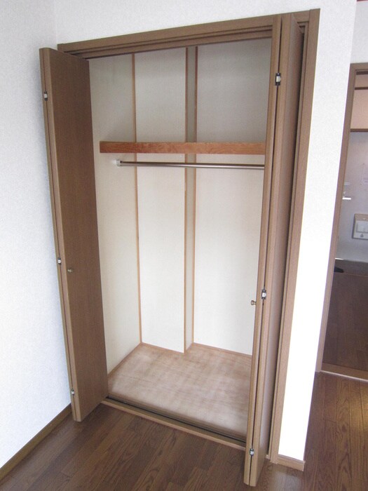 収納 エレガンタナカ