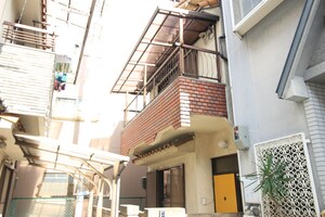 平野本町貸家