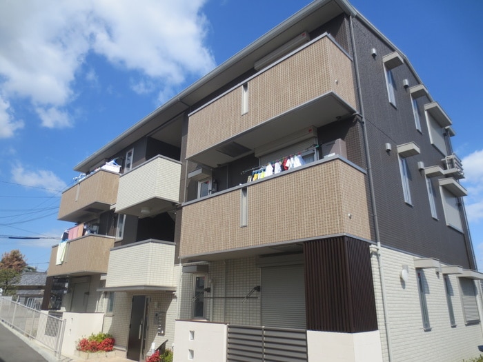 エントランス部分 ノイエス　カーサ