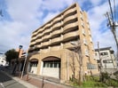 アイボリッチウエストの外観