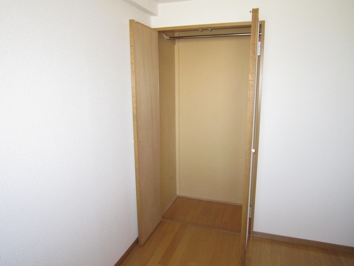 収納 アイボリッチウエスト