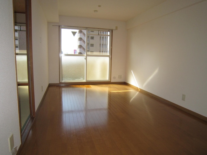 居室 アイボリッチウエスト