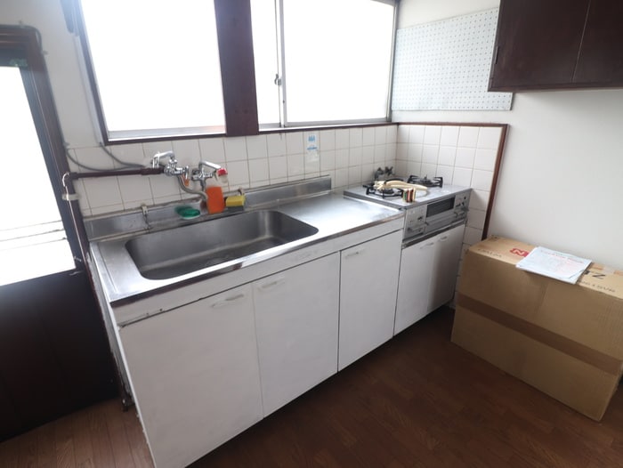 キッチン 杭瀬南新町4平屋