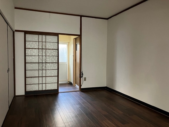 居室 杭瀬南新町4平屋