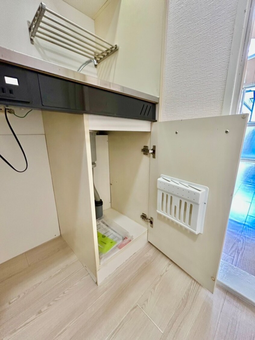 キッチン グリーンコートKAWADA