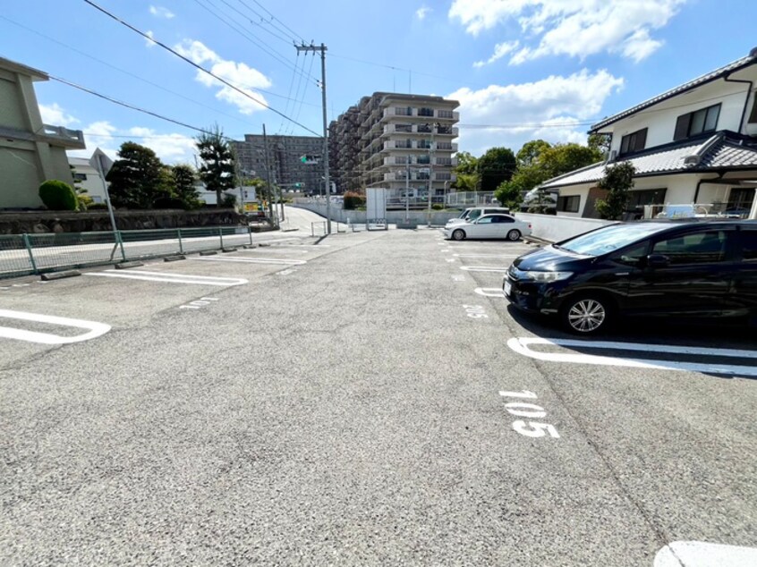 駐車場 ピエ－ルカ－サ