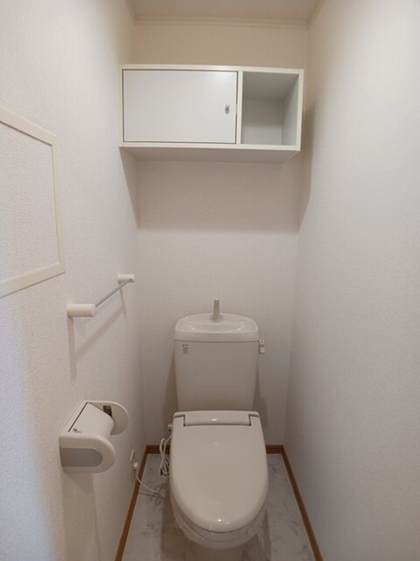 トイレ コンソラーレB