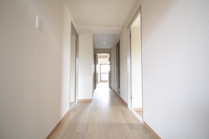 廊下 フィオーレオルティア