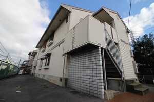 橋川ロイヤルハイツ