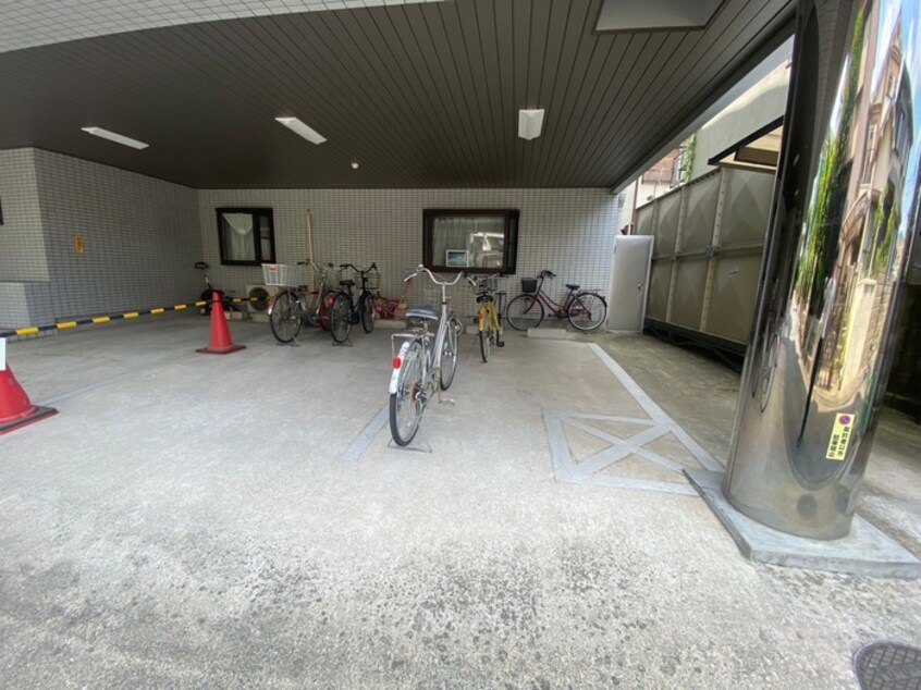 駐輪場 シャルマン楠葉