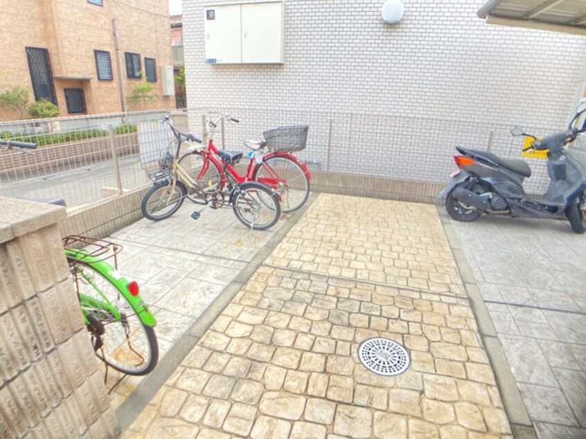 駐輪場 ソシア２５