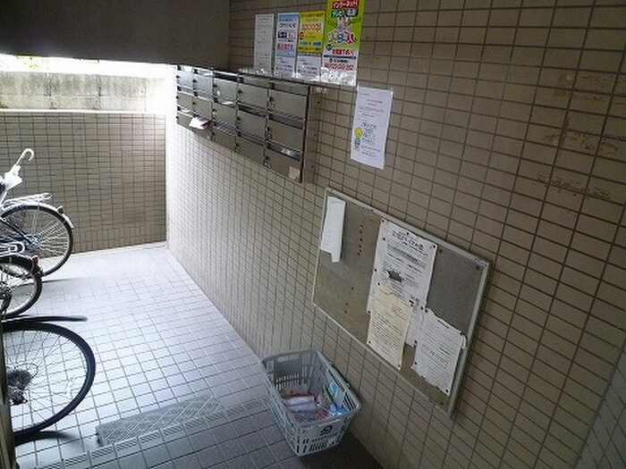 駐輪場 ハイツタケイ