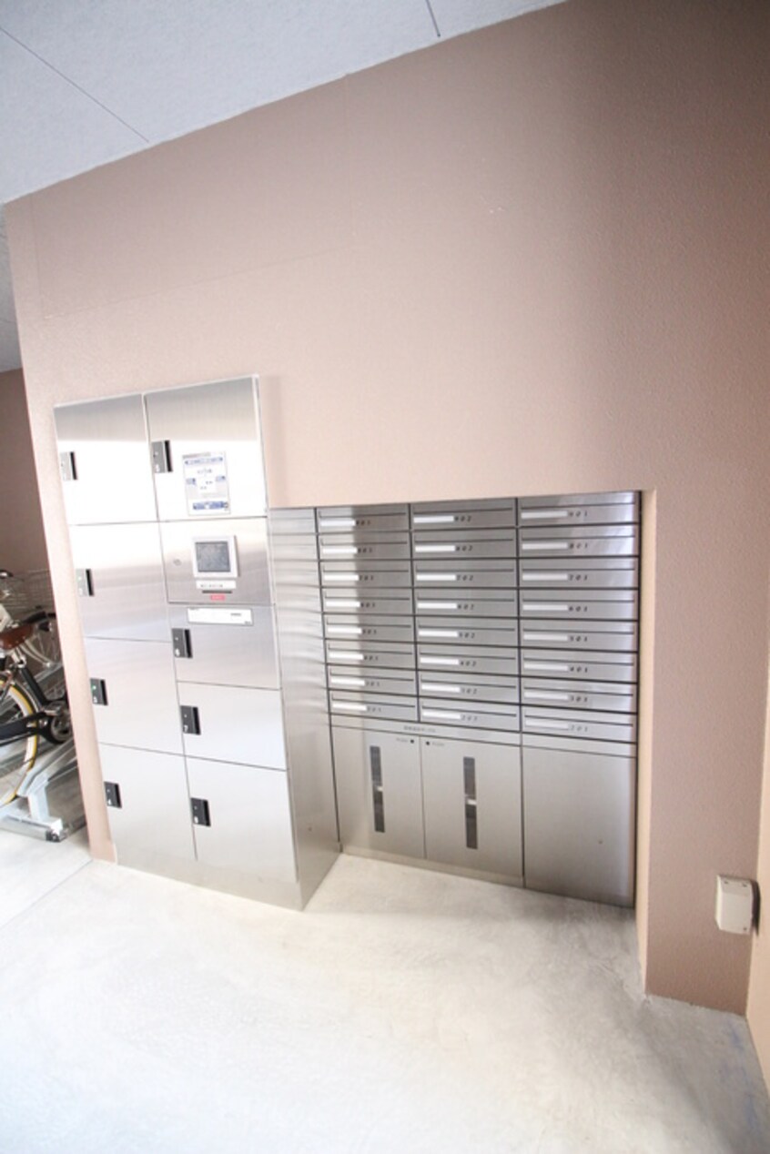 エントランス部分 グランデカワノ真田山