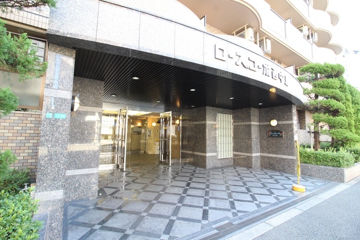 エントランス部分 ローズコーポ西中島