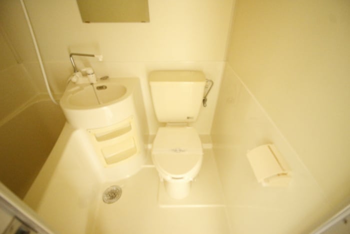 トイレ テラス・ロ－ズマリ－