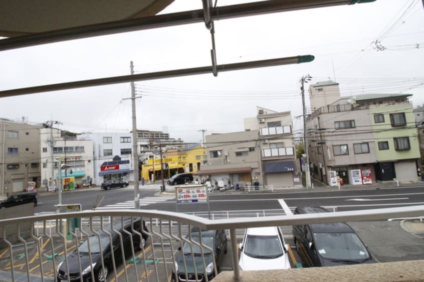 室内からの展望 テラス・ロ－ズマリ－