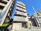 真法院フラットの外観