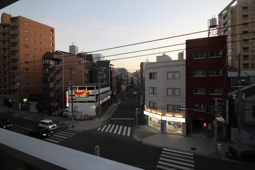 室内からの展望 真法院フラット