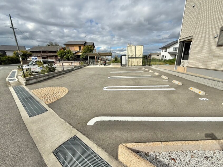 駐車場 ガーデンハイム　久御山