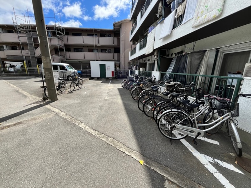 駐輪場 神田マンション