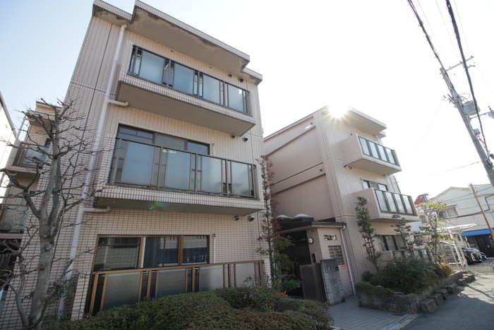 外観写真 エルヴェ服部