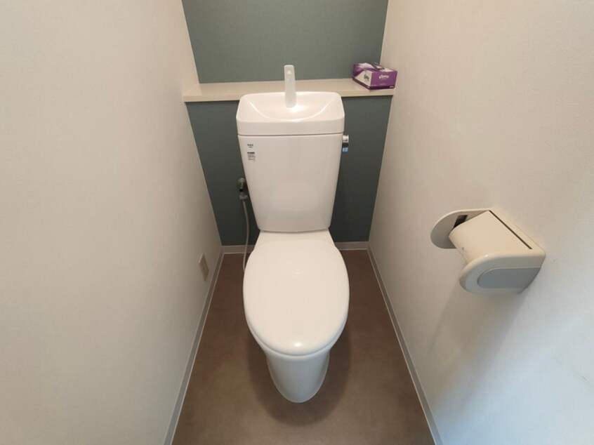 トイレ エルヴェ服部