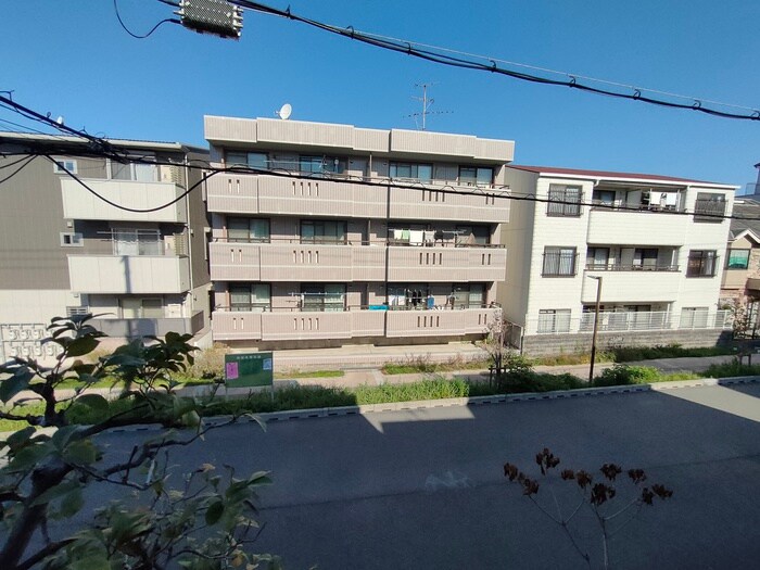 室内からの展望 エルヴェ服部