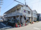 近江文化１号棟の外観