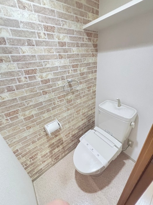 トイレ SHICATA SIX BLDG(701)