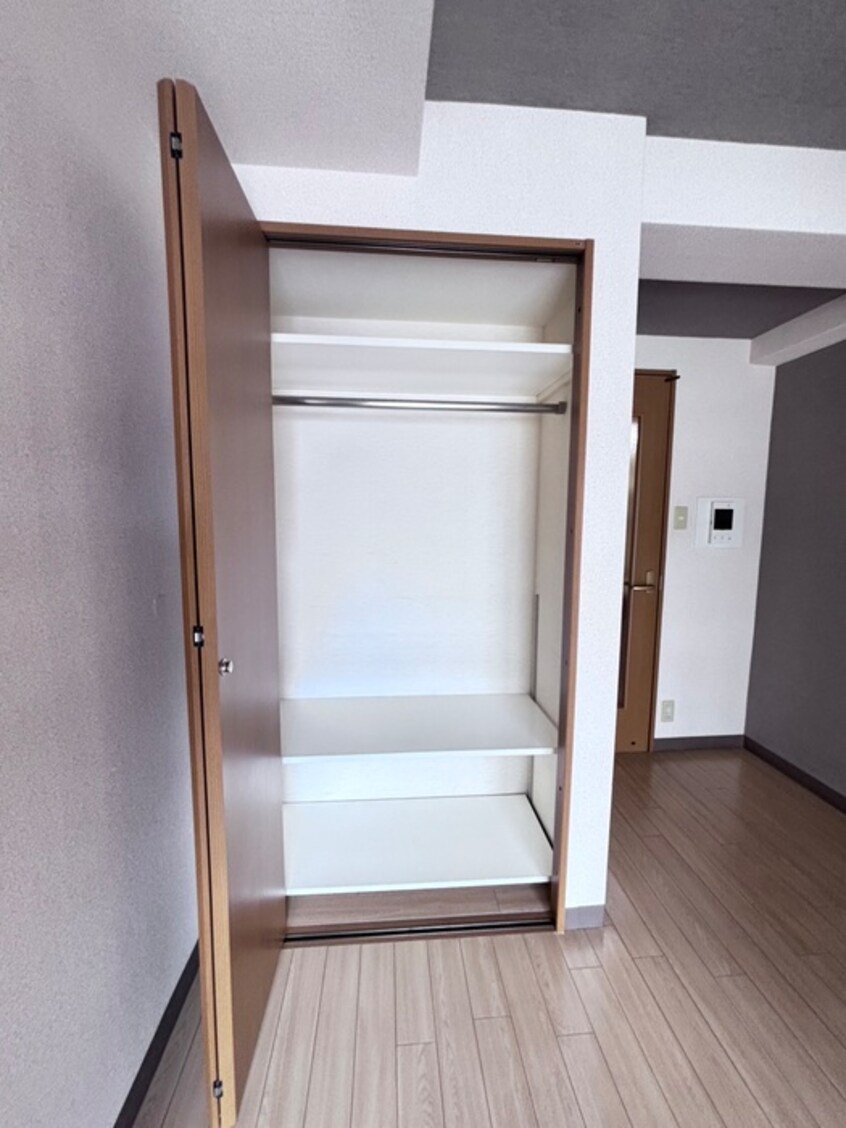 収納 SHICATA SIX BLDG(701)