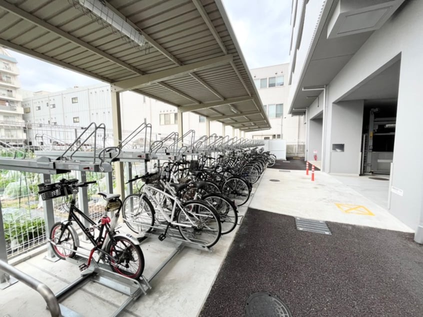 駐輪場 TOPAZ江坂